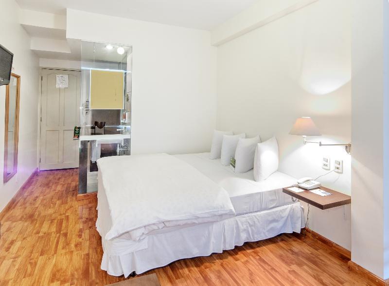 Hotel Lp Columbus Ла Пас Екстериор снимка