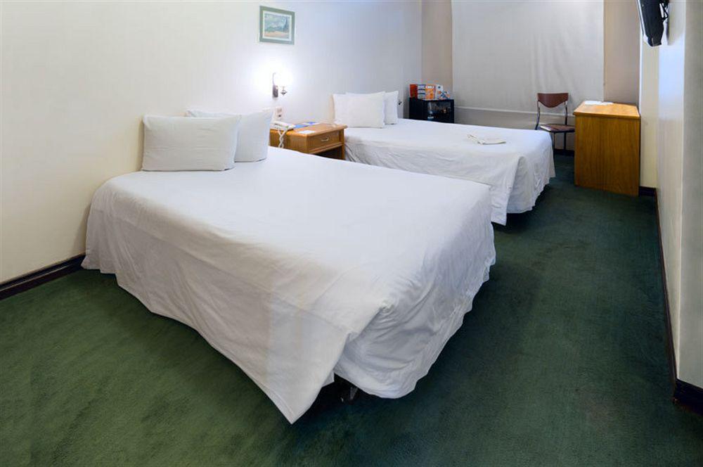 Hotel Lp Columbus Ла Пас Екстериор снимка